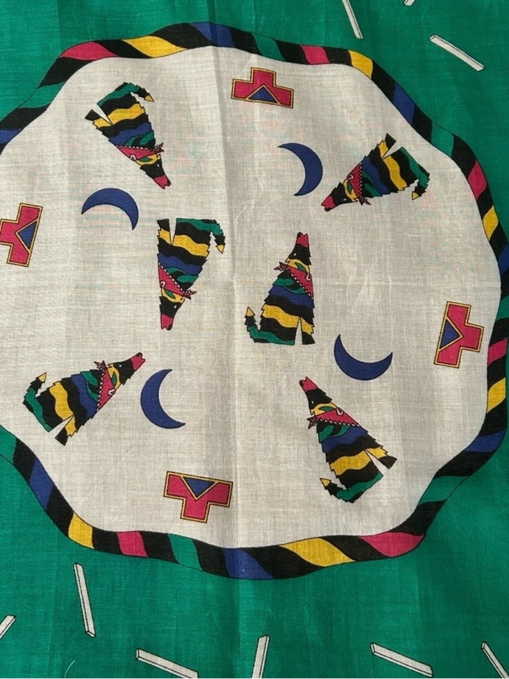 Vintage 1989 Ginnie Johansen
Scarf Colorful Southwestern
Bandana 35" - Picture 4 of 8